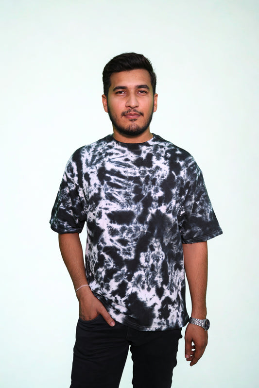 TIE DYE BLACK AND WHITE TEE